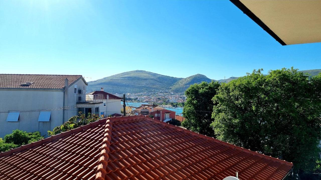 Apartments Bava Trogir Exterior photo